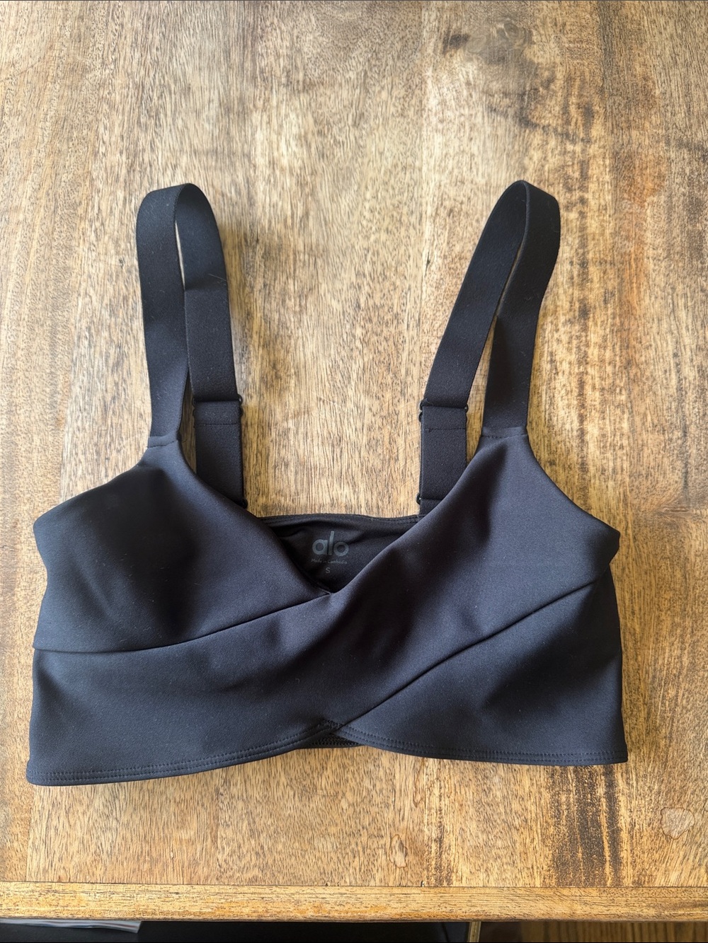 ALO Yoga Black Crossover Sports Bralette
